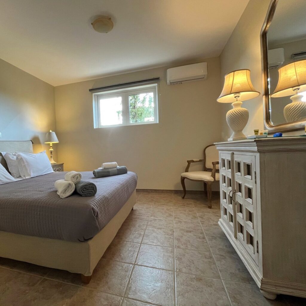 Seaside Luxury Villas | Imagine Greece Retreats